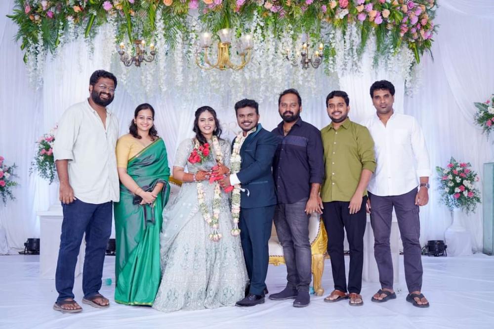 siren-movie-director-anthony-bhagyaraj-wedding-engagement-photos